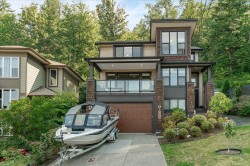 5486 Maclachlan Place  Chilliwack, BC V2R 0P3