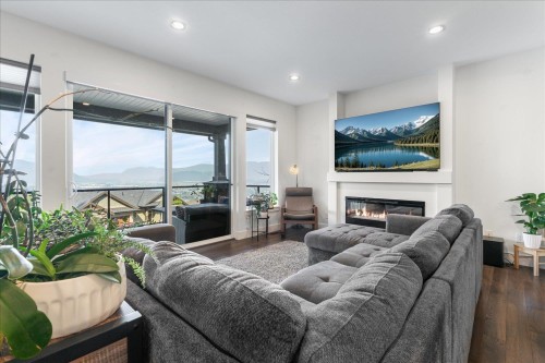 5486 Maclachlan Place, Chilliwack, BC 