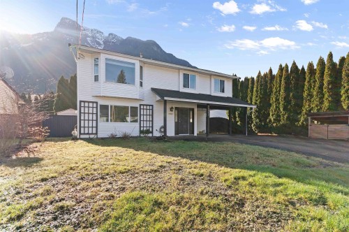 65512 Dogwood Drive  Hope, BC V0X 1L1