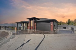 UPPER-8211 Harvest Place  Chilliwack, BC V4Z 0E4