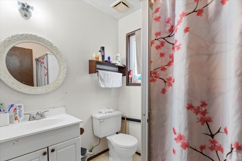 385 3Rd Avenue, Hope, BC 