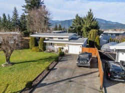 10101 Fairbanks Crescent  Chilliwack, BC V2P 5M4