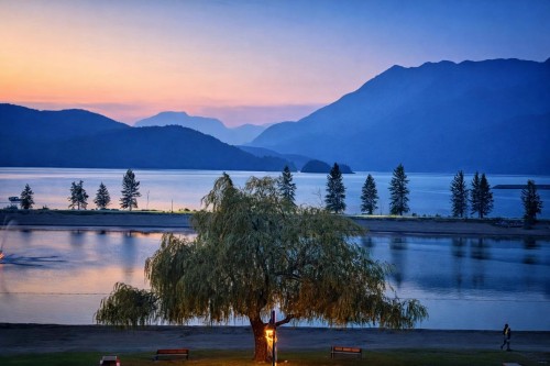 406-378 Esplanade Avenue  Harrison Hot Springs, BC V0M 1K0