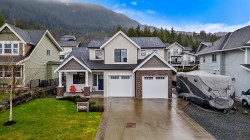 50300 Kensington Drive  Chilliwack, BC V4Z 1J5