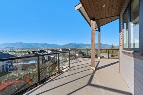 8517 Nixon Road, Chilliwack, BC 