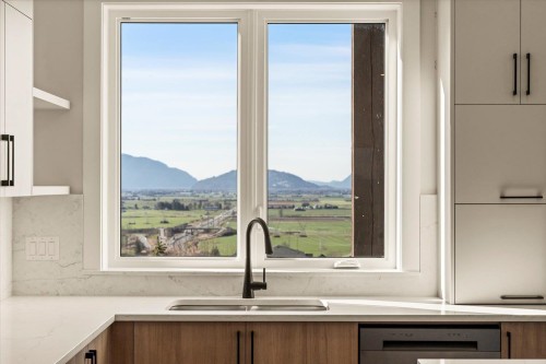 8517 Nixon Road, Chilliwack, BC 