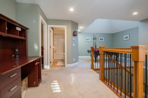 5877 Garrison Boulevard, Chilliwack, BC 