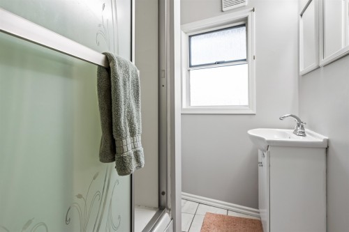 45942 Sleepy Hollow Road, Cultus Lake, BC 