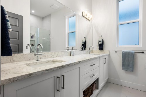 88-1880 Columbia Valley Road, Lindell Beach, BC 