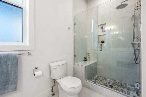 88-1880 Columbia Valley Road, Lindell Beach, BC 