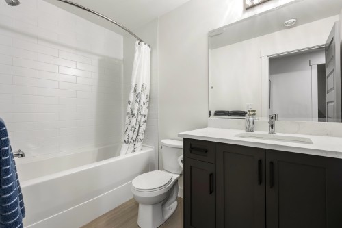 88-1880 Columbia Valley Road, Lindell Beach, BC 