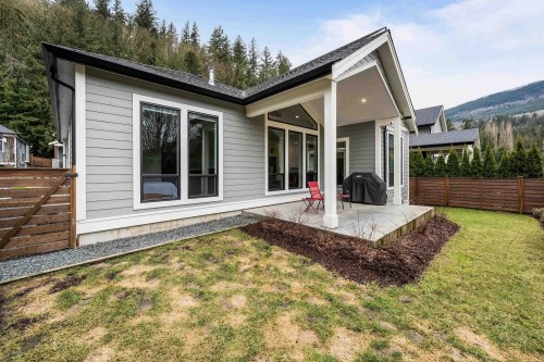 88-1880 Columbia Valley Road, Lindell Beach, BC 