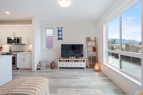 6-46339 Hope River Road, Chilliwack, BC 