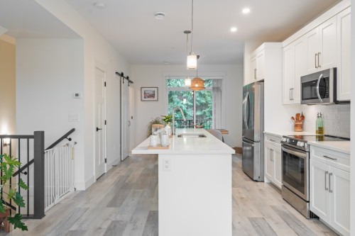 6-46339 Hope River Road, Chilliwack, BC 