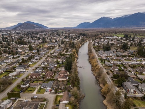 6-46339 Hope River Road, Chilliwack, BC 