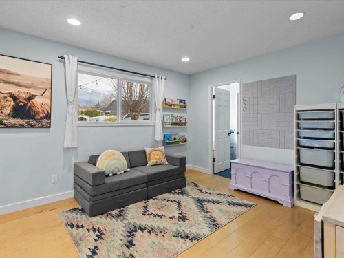 6909 Fraser Drive, Agassiz, BC 