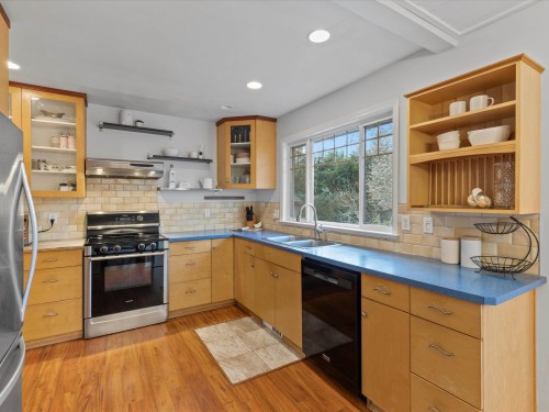 6909 Fraser Drive, Agassiz, BC 