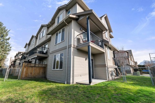 1-46321 Cessna Drive, Chilliwack, BC 