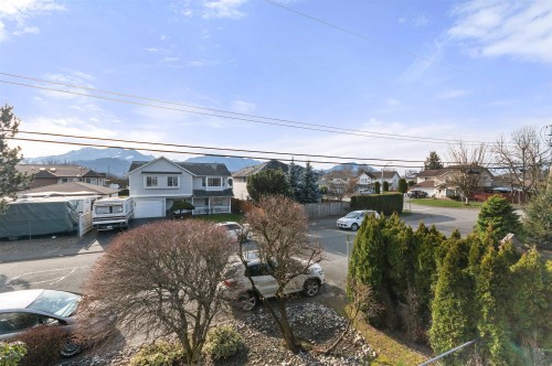 1-46321 Cessna Drive, Chilliwack, BC 