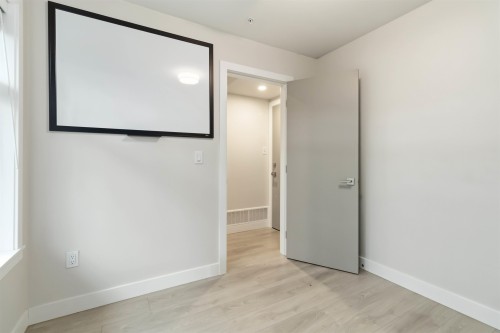 211-46150 Thomas Road, Chilliwack, BC 