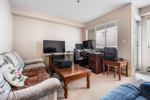 204-9186 Edward Street, Chilliwack, BC 