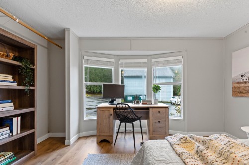 216-45835 Sleepy Hollow Road, Cultus Lake, BC 