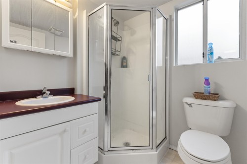 44882 Cumberland Avenue, Chilliwack, BC 