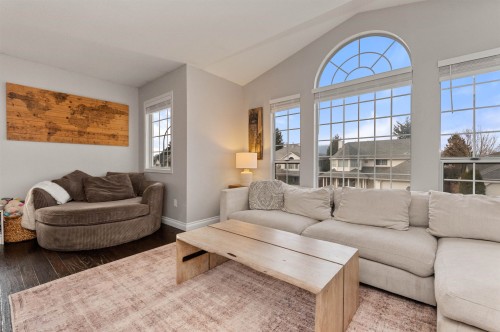 44882 Cumberland Avenue, Chilliwack, BC 