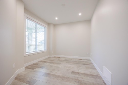 102-6211 Chilliwack River Road, Chilliwack, BC 