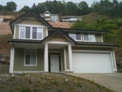 Upper-43584 Old Orchard Road  Chilliwack, BC V2R 4A5