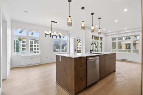 305-46185 Thomas Road  Chilliwack, BC V2R 6H3