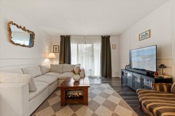 101-45900 Lewis Avenue  Chilliwack, BC V2P 3C2