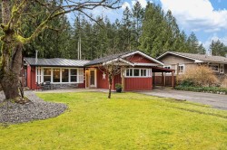 649 Mountain View Road  Cultus Lake, BC V2R 4Z6