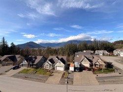 9-1928 Woodside Boulevard  Agassiz, BC V0M 1A1