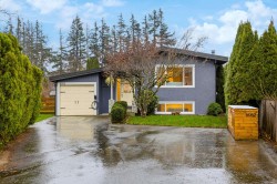 6052 Glengarry Drive  Chilliwack, BC V2R 2H8
