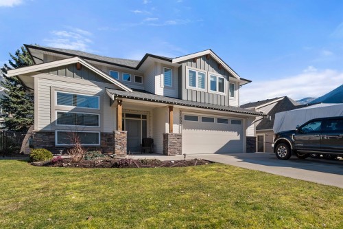 21002 Swallow Place  Hope, BC V0X 1L1