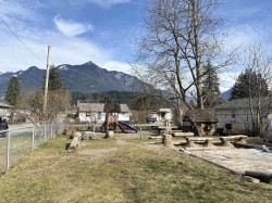 610 Hemlock Avenue  Hope, BC V0X 1L0