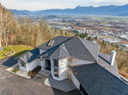 43619 Bracken Drive  Chilliwack, BC V2R 4A4