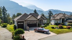 4360 Estate Drive  Chilliwack, BC V2R 3B4