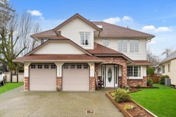 5635 Villa Rosa Place  Chilliwack, BC V2R 3K6