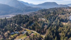 4895 Southside Road  Chilliwack, BC V2R 4T6