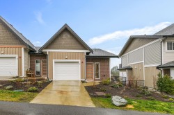 5-1928 Woodside Boulevard  Agassiz, BC V0M 1A1