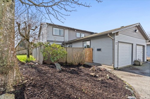 27-46689 First Avenue  Chilliwack, BC V2P 1X5