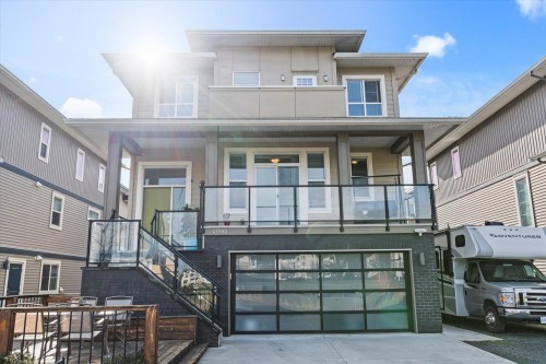 45582 Meadowbrook Drive  Chilliwack, BC V2P 0G6