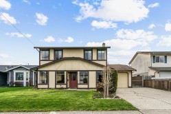 45301 Spruce Drive Chilliwack, BC V2R 1E9