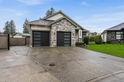 52782 Stonewood Place Rosedale, BC V0X 1X1