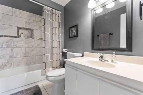 780 Olson Avenue, Hope, BC 