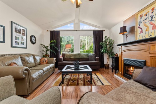 780 Olson Avenue, Hope, BC 