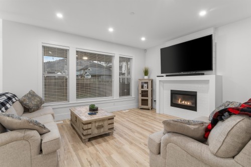 39-46211 Promontory Road  Chilliwack, BC V2R 0E5