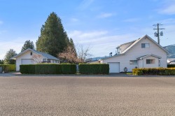 6994 Cheam Avenue  Agassiz, BC V0M 1A3